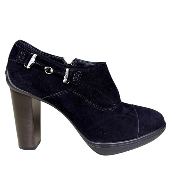 Tod’s Black Suede Leather Ankle Booties with 4.5” Heel - Size 38.5/8.0 - Picture 1 of 11